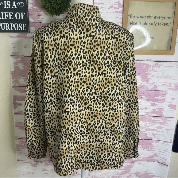 VINTAGE NORTON MCNAUGHTON Collared Button Down Animal Print Shirt Size 12 - Picture 3 of 5